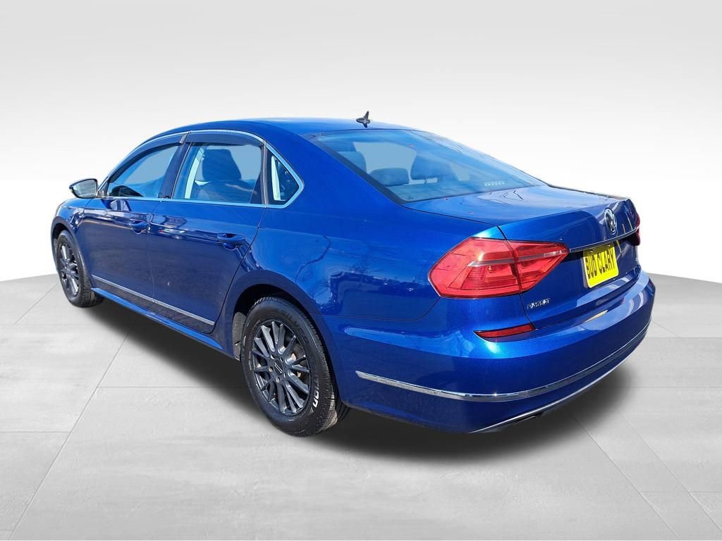 Used 2016 Volkswagen Passat 1.8T S image 3