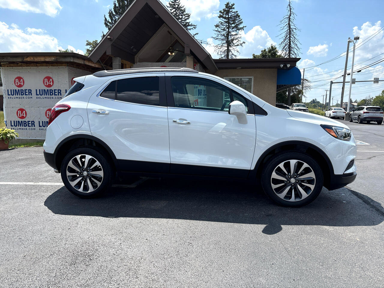 Used 2022 Buick Encore Preferred w/ Safety Package image 4