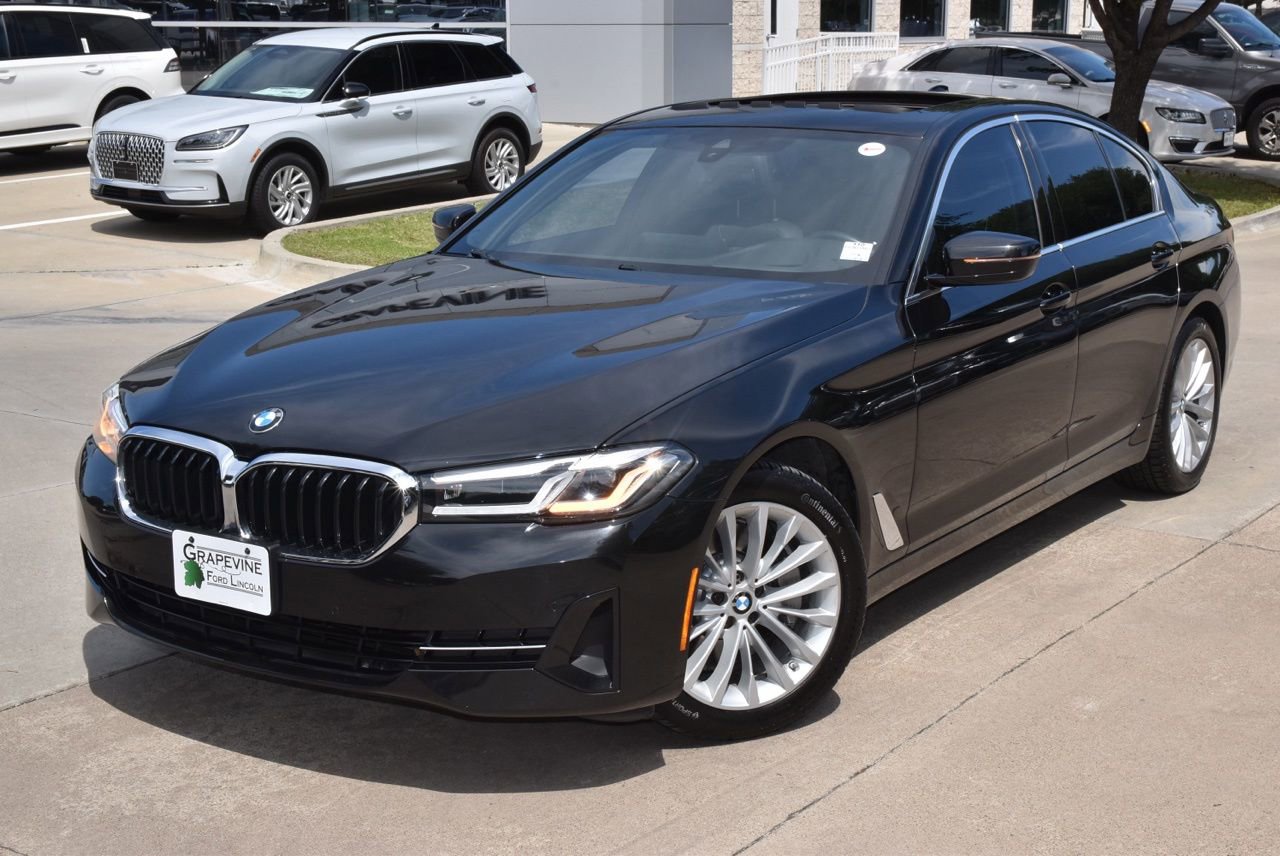 Used 2023 BMW 530i w/ Premium Package RWD image 39