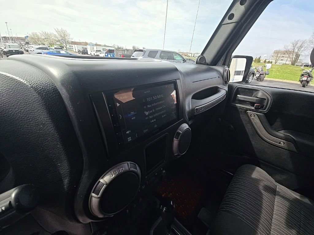 Used 2012 Jeep Wrangler Sport AWD/4WD image 14