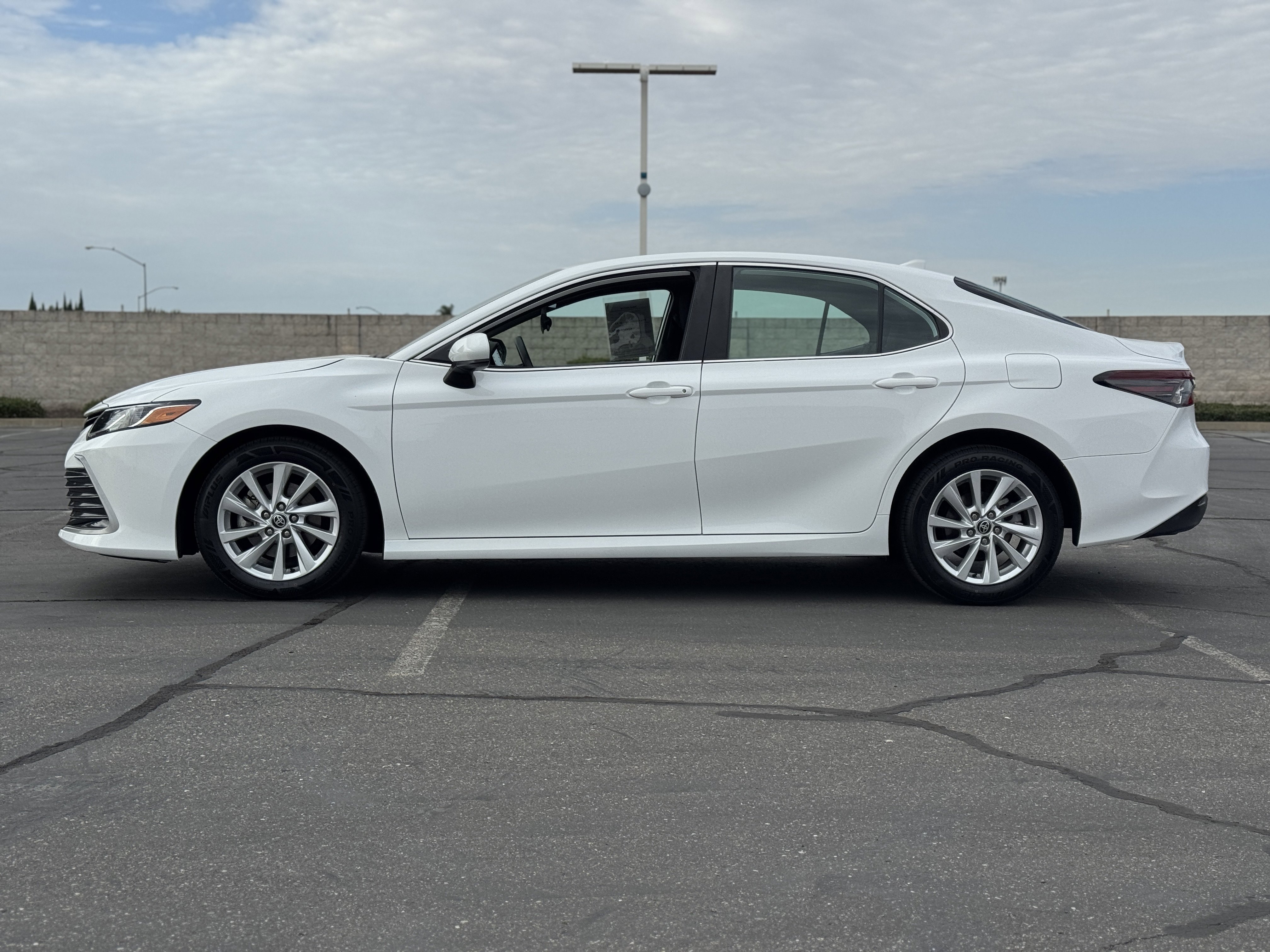 Used 2023 Toyota Camry LE image 4