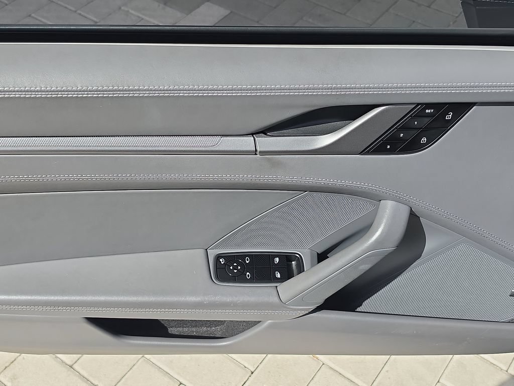 Used 2021 Porsche 911 Carrera image 10