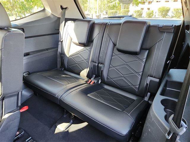 Certified 2024 Volkswagen Atlas SE image 11