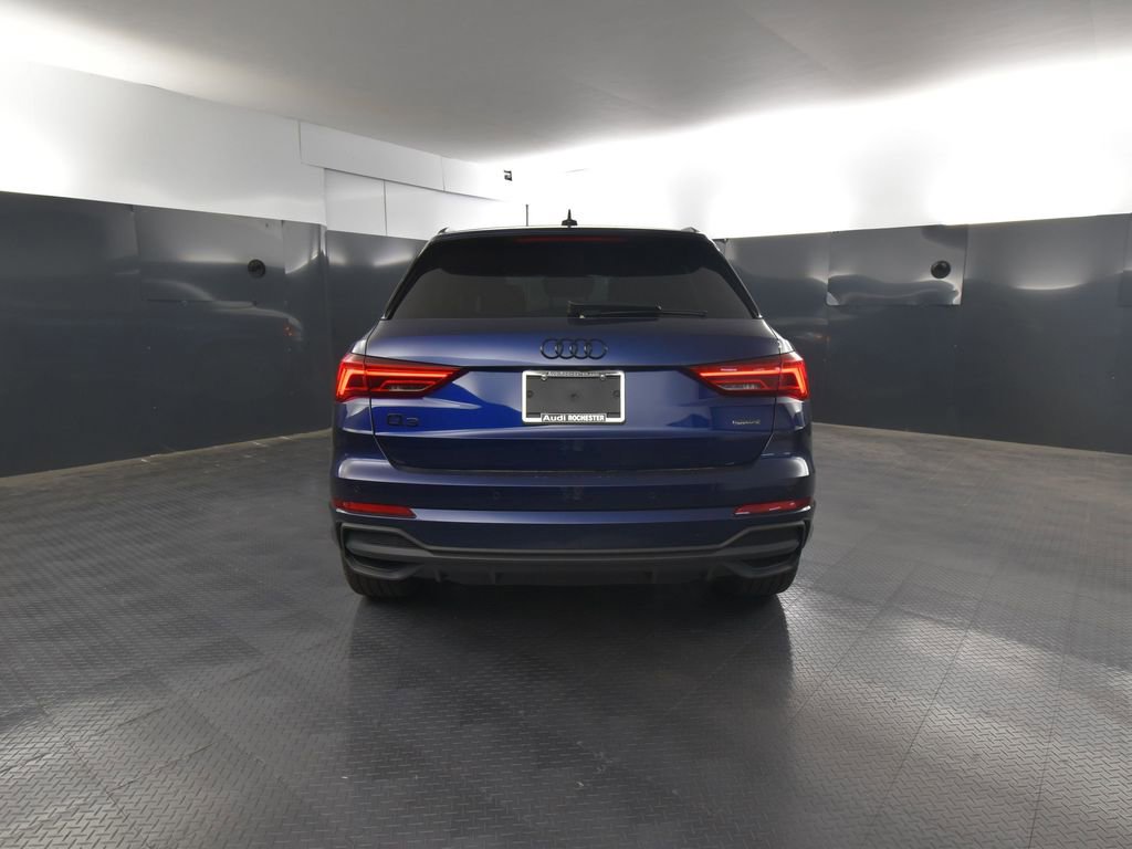 New 2025 Audi Q3 2.0T Premium image 4