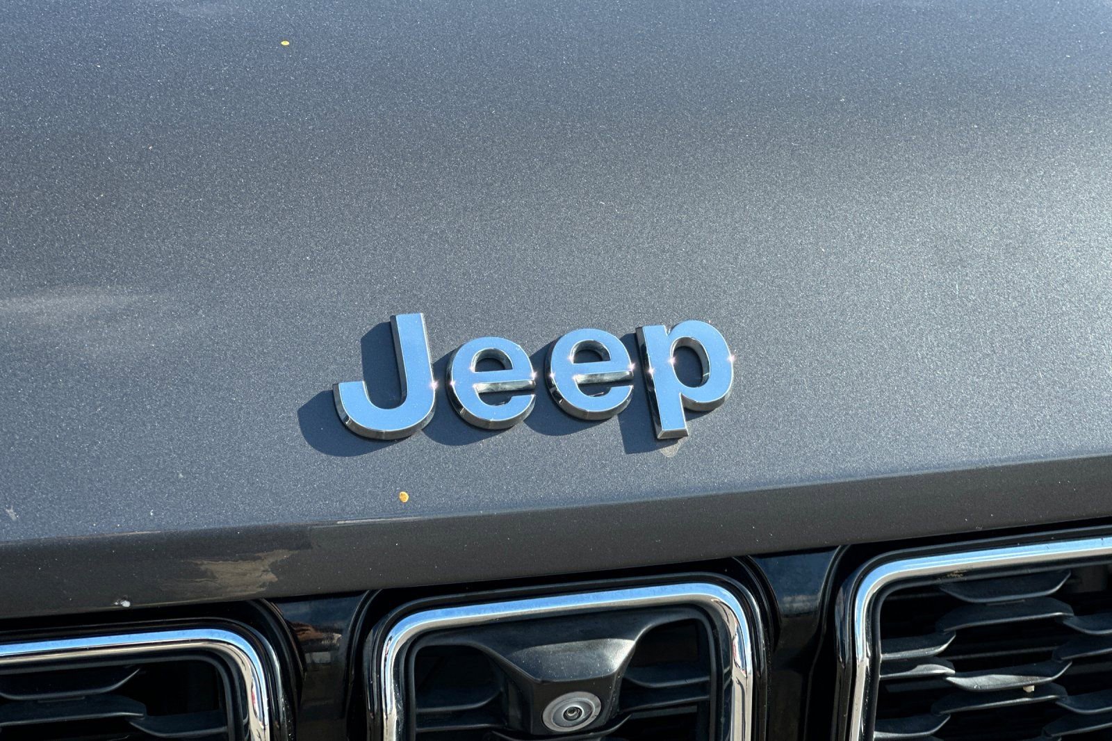 Used 2022 Jeep Grand Cherokee Limited w/ Luxury Tech Group II RWD image 40
