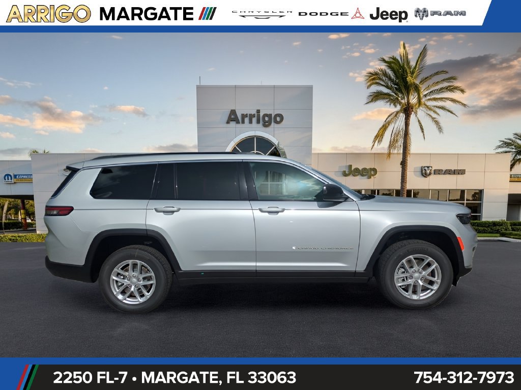 New 2026 Jeep Grand Cherokee L Laredo AWD/4WD image 4