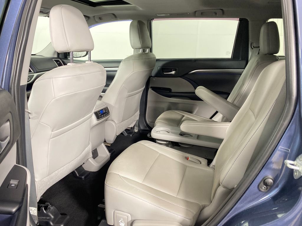 Certified 2019 Toyota Highlander Limited image 29