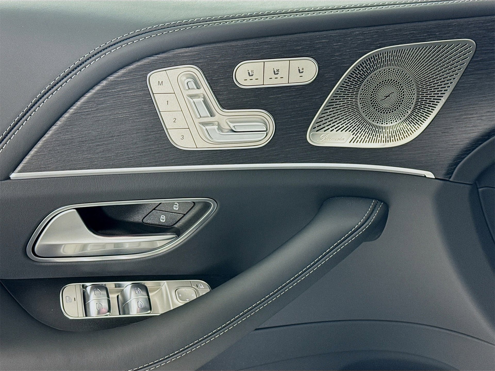 New 2026 Mercedes-Benz Maybach GLS 600 4MATIC image 19