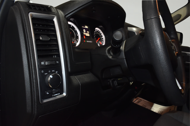 Certified 2024 RAM 1500 Classic SLT AWD/4WD image 28