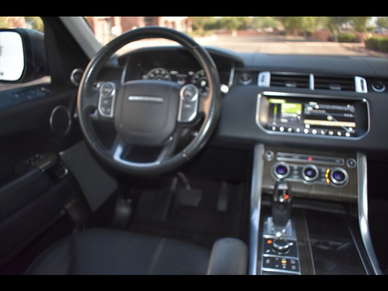 Used 2017 Land Rover Range Rover Sport HSE AWD/4WD image 33