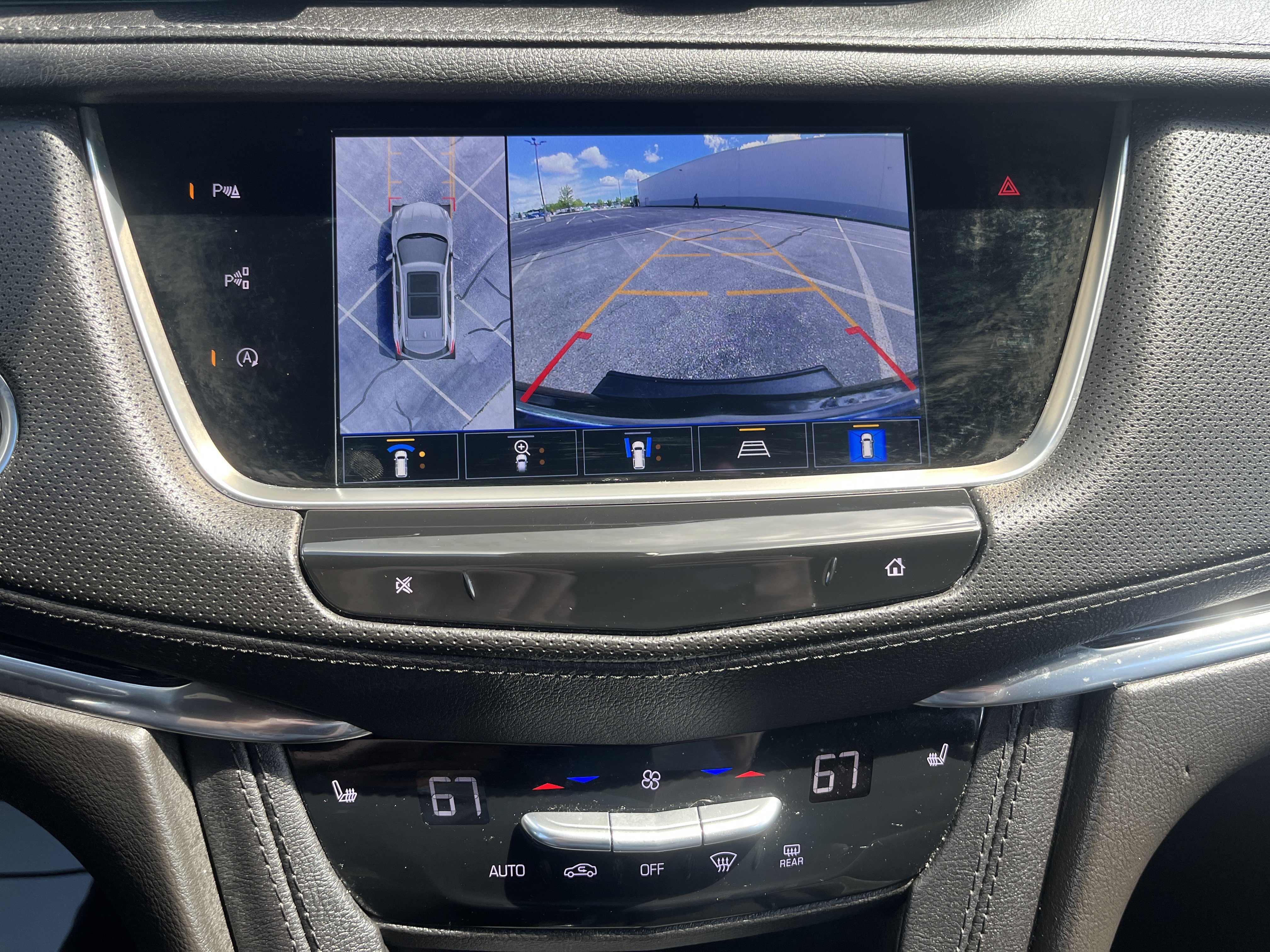 Used 2023 Cadillac XT5 Premium Luxury w/ Technology Package AWD/4WD image 19