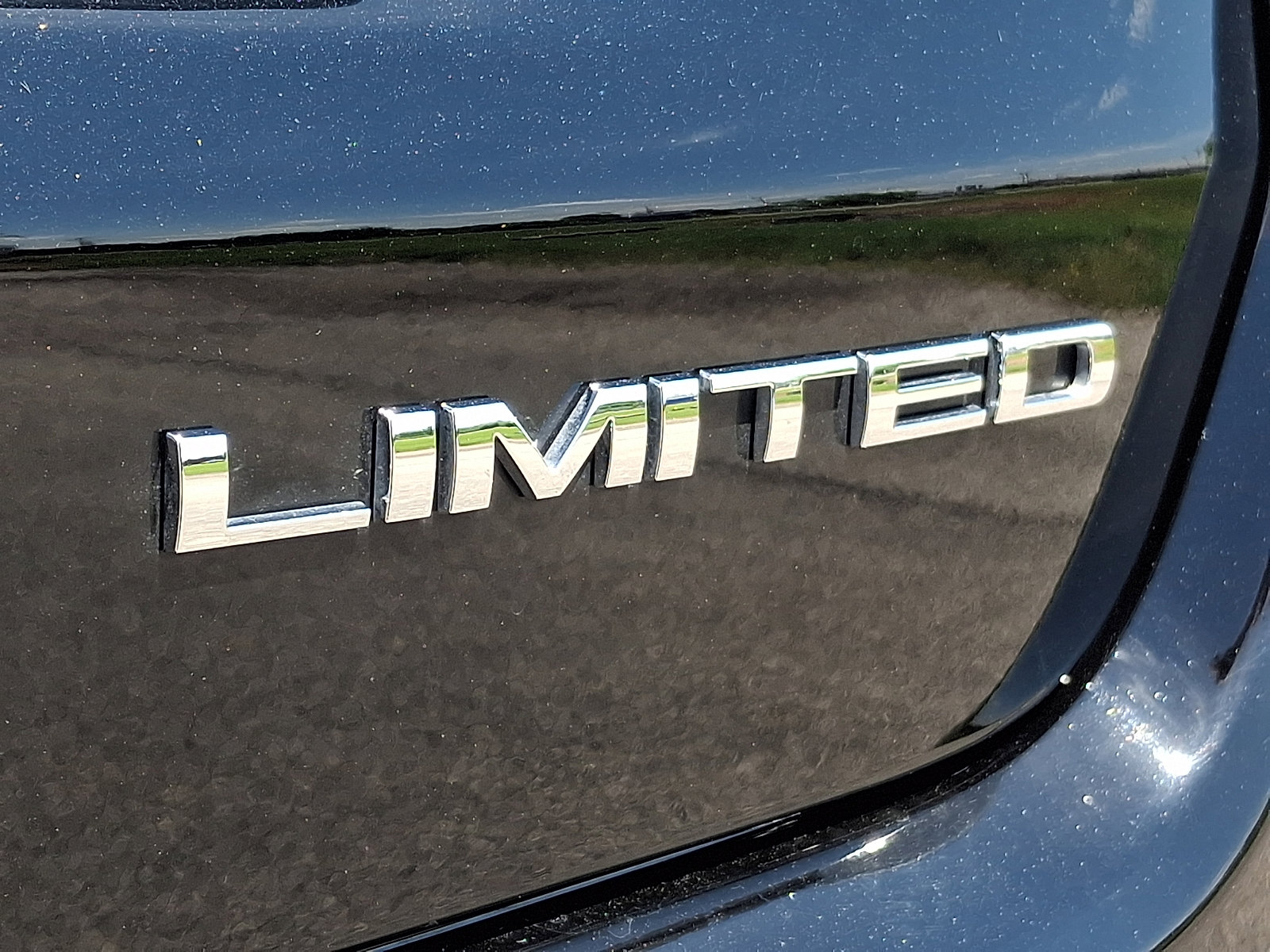 Used 2025 Jeep Compass Limited w/ Elite Group AWD/4WD image 32
