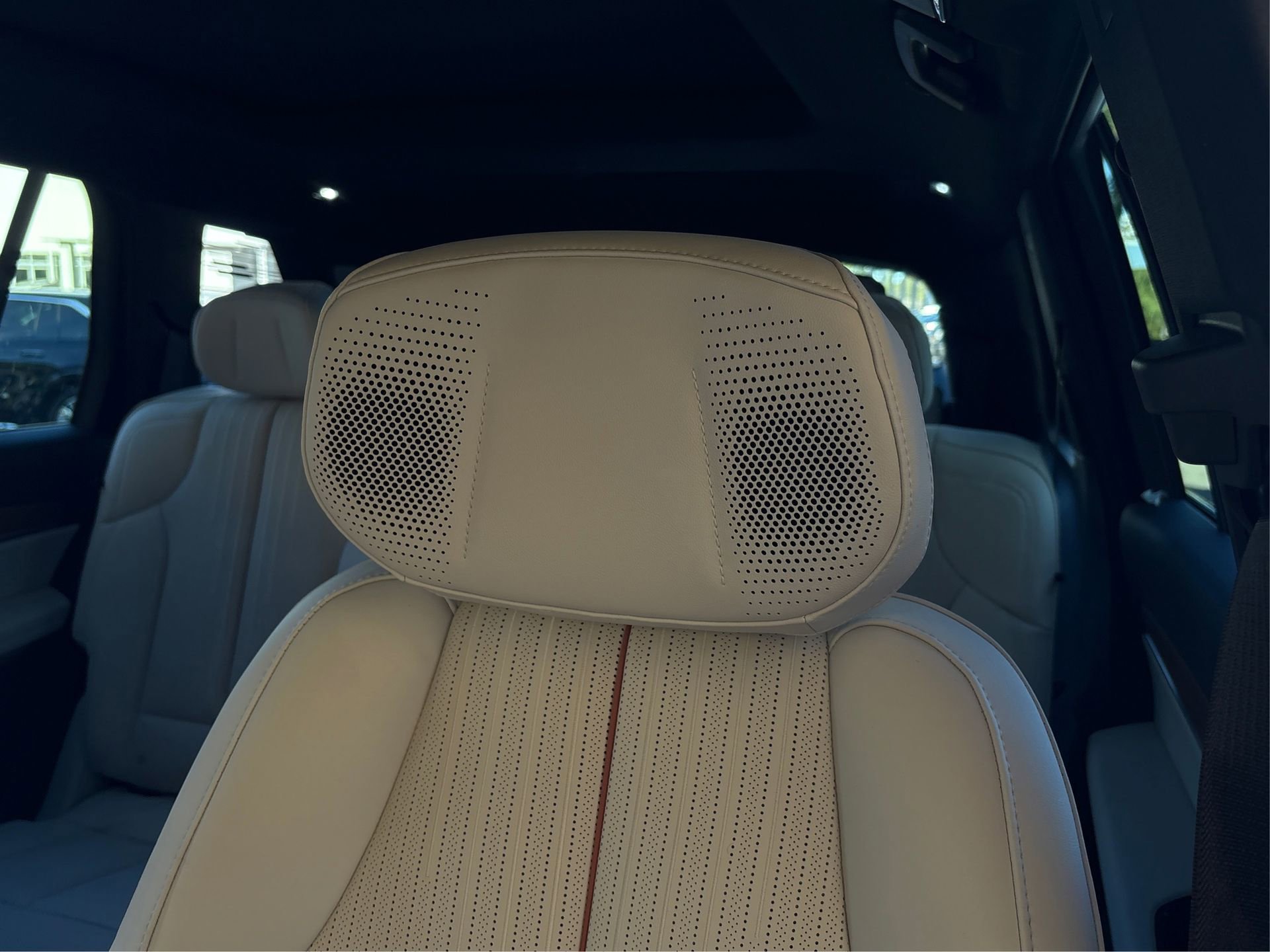 New 2026 Cadillac Vistiq Luxury image 31