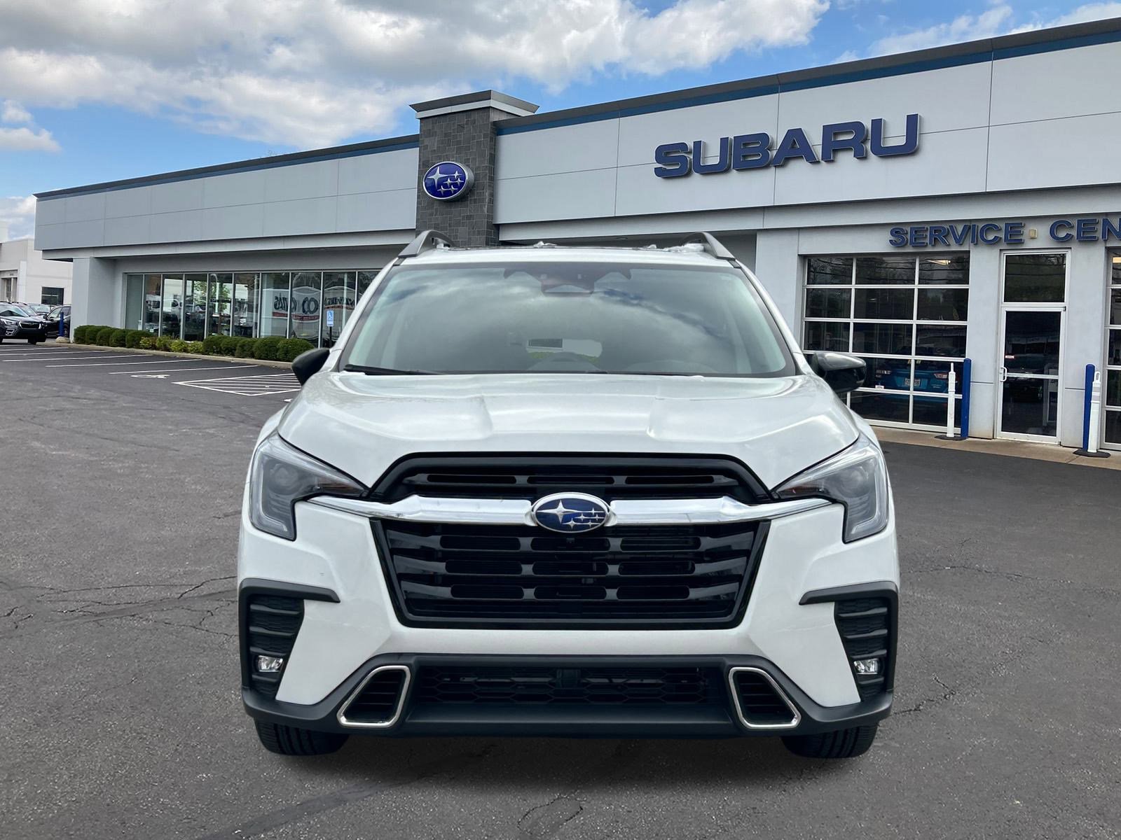 Certified 2025 Subaru Ascent Touring image 2