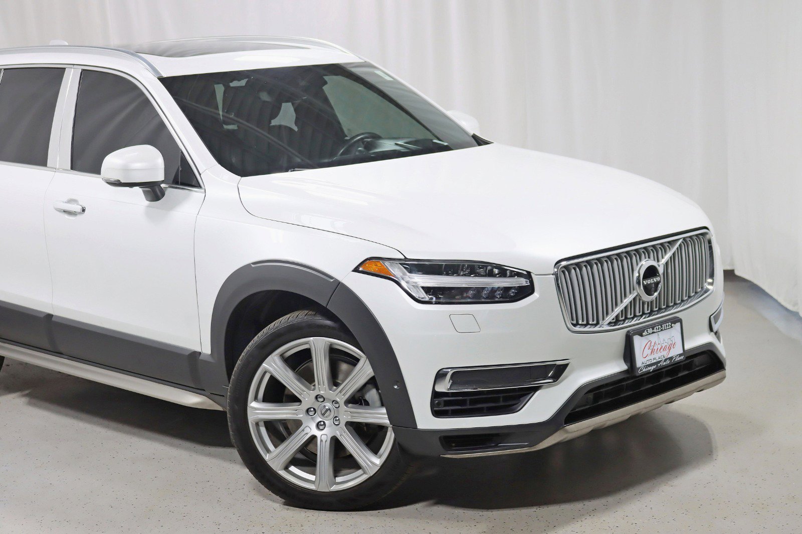 Used 2017 Volvo XC90 T8 Excellence AWD/4WD image 3