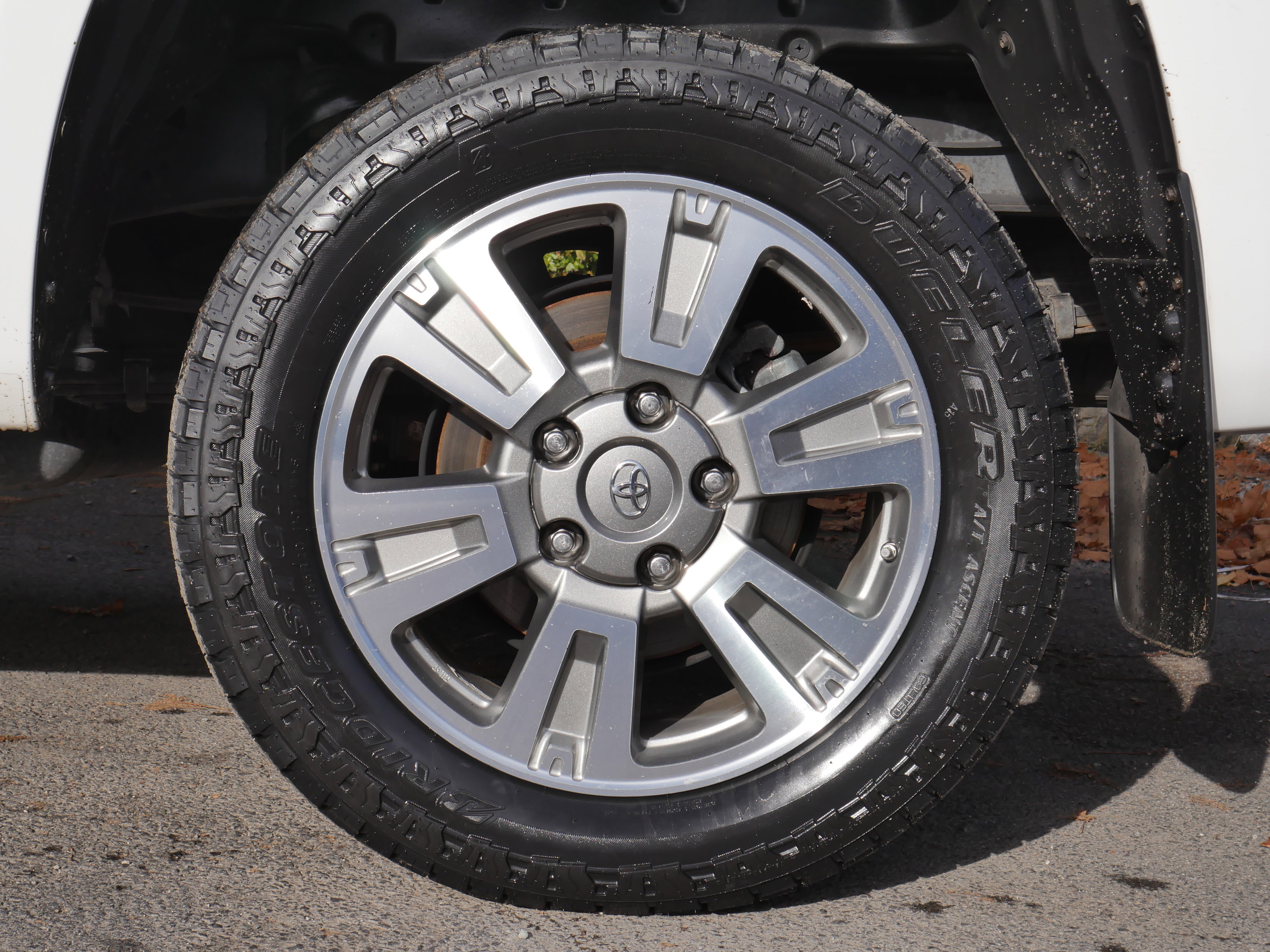 Used 2015 Toyota Tundra Platinum image 18