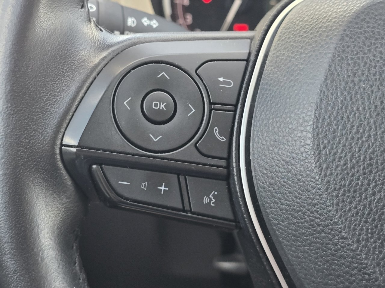Certified 2024 Toyota RAV4 Adventure AWD/4WD image 30