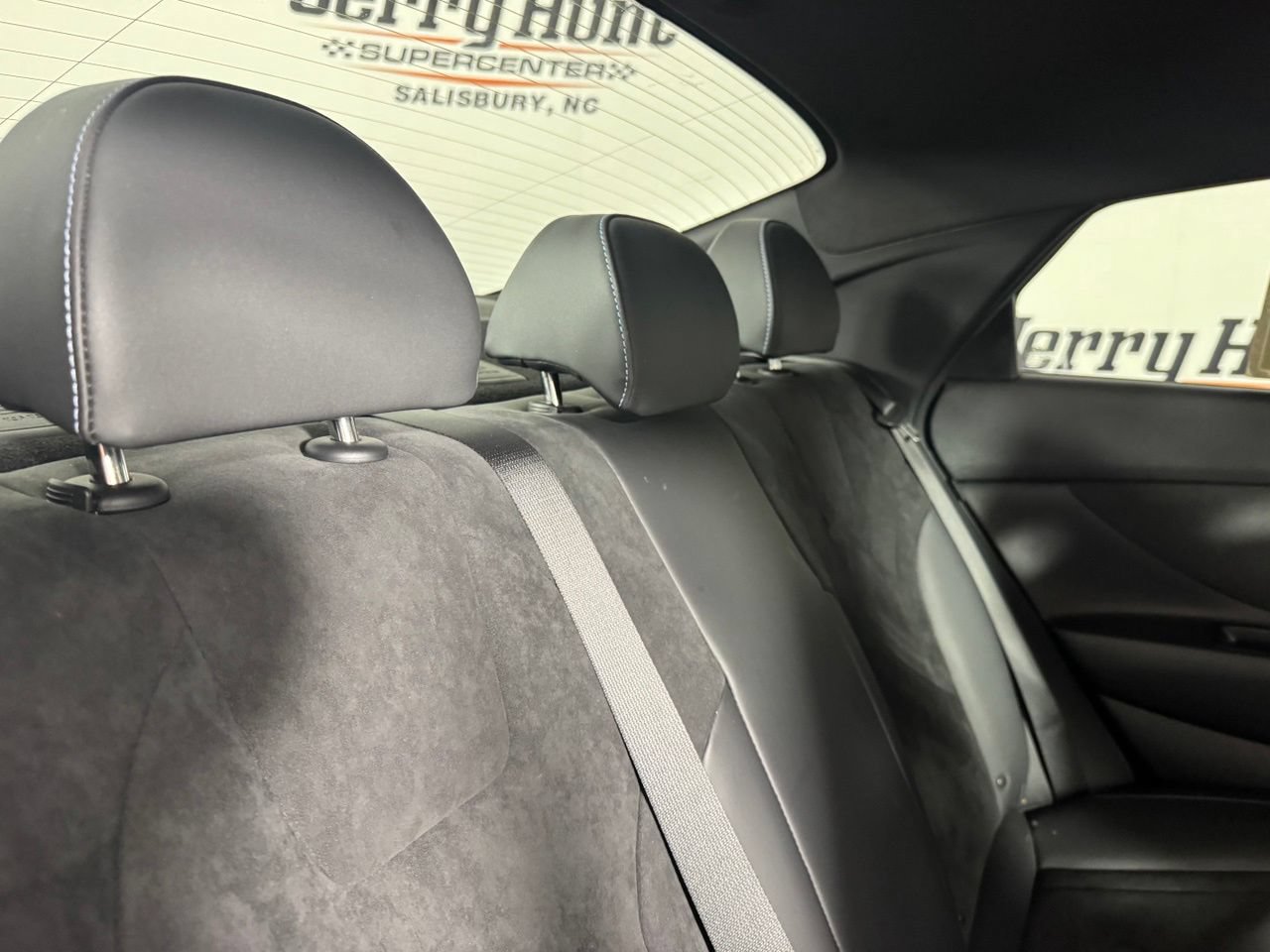 Used 2025 Hyundai Elantra N FWD image 32