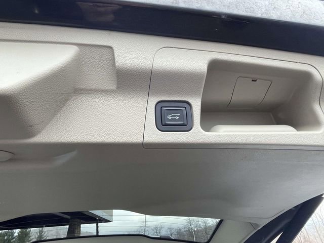 Used 2017 GMC Acadia Denali w/ Technology Package image 11