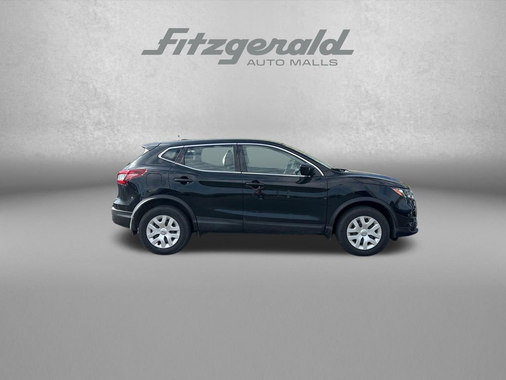 Used 2020 Nissan Rogue Sport S image 8