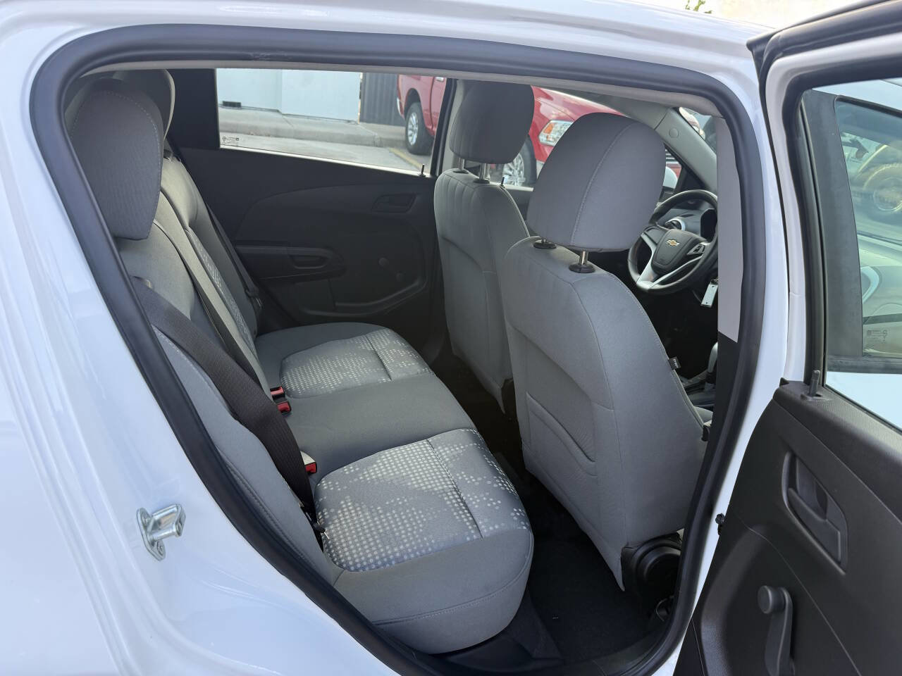 Used 2020 Chevrolet Sonic LT FWD image 15