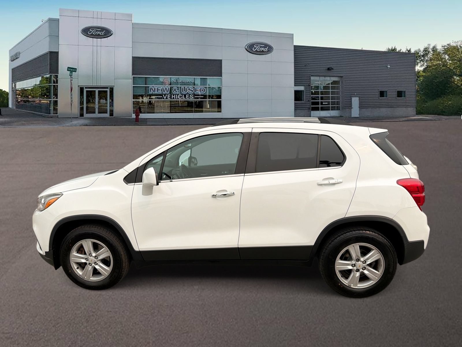 Used 2017 Chevrolet Trax LT w/ LT Convenience Package AWD/4WD image 6
