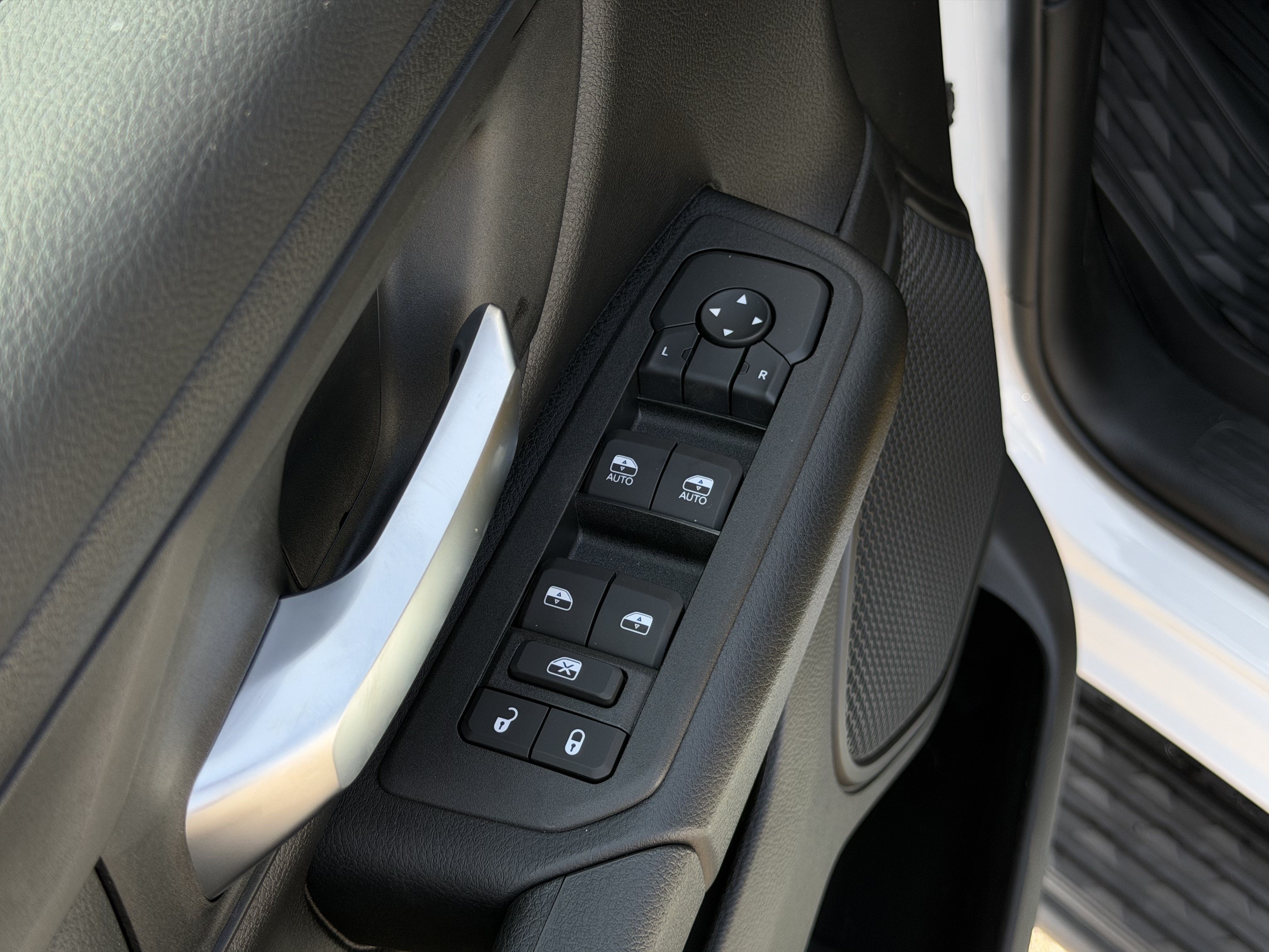 New 2026 RAM 1500 Warlock AWD/4WD image 15