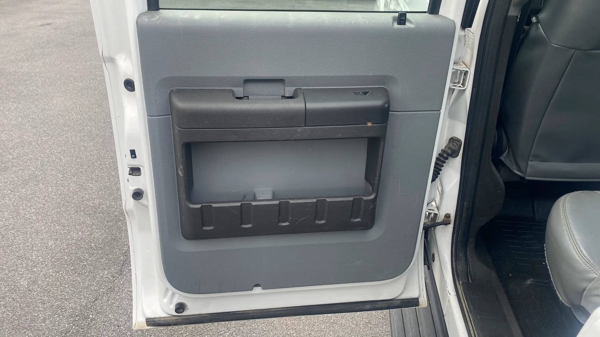 Used 2014 Ford F350 XL w/ Power Equipment Group AWD/4WD image 24