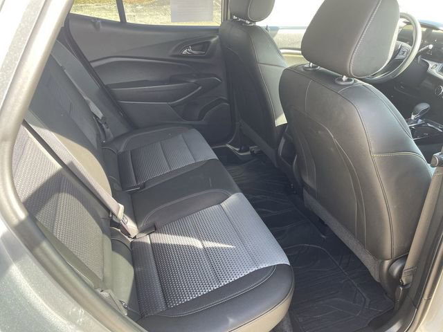 Used 2025 Chevrolet Trax LT image 15