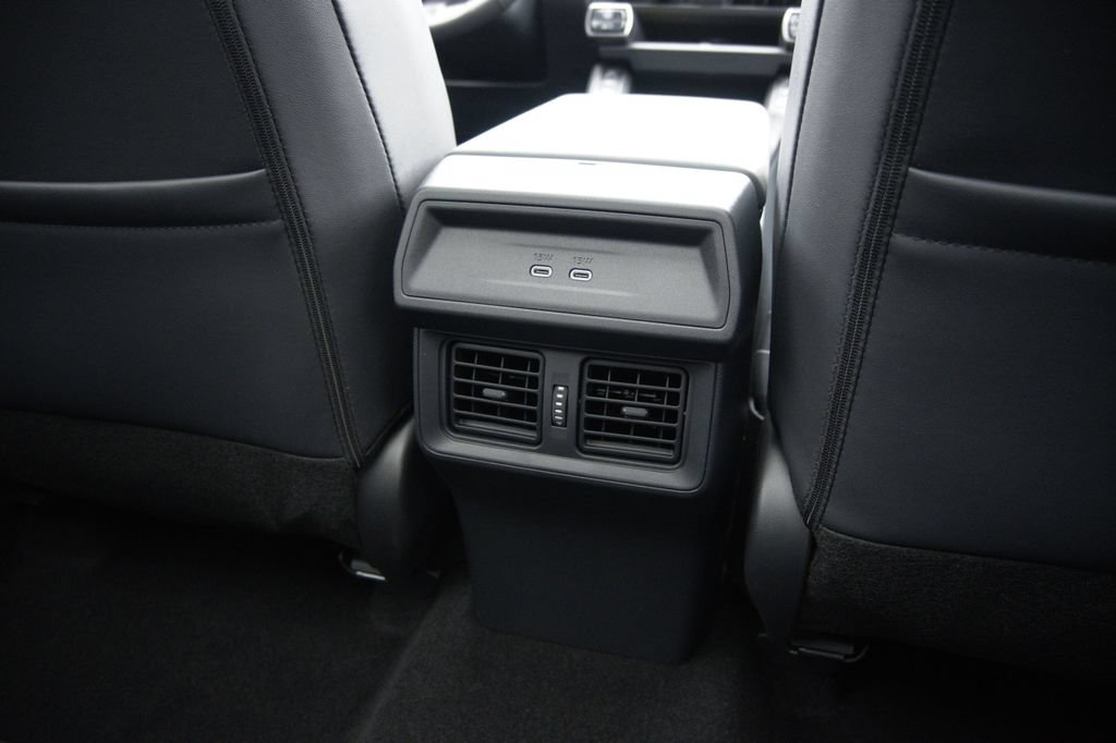 New 2026 Toyota RAV4 XSE AWD/4WD image 18