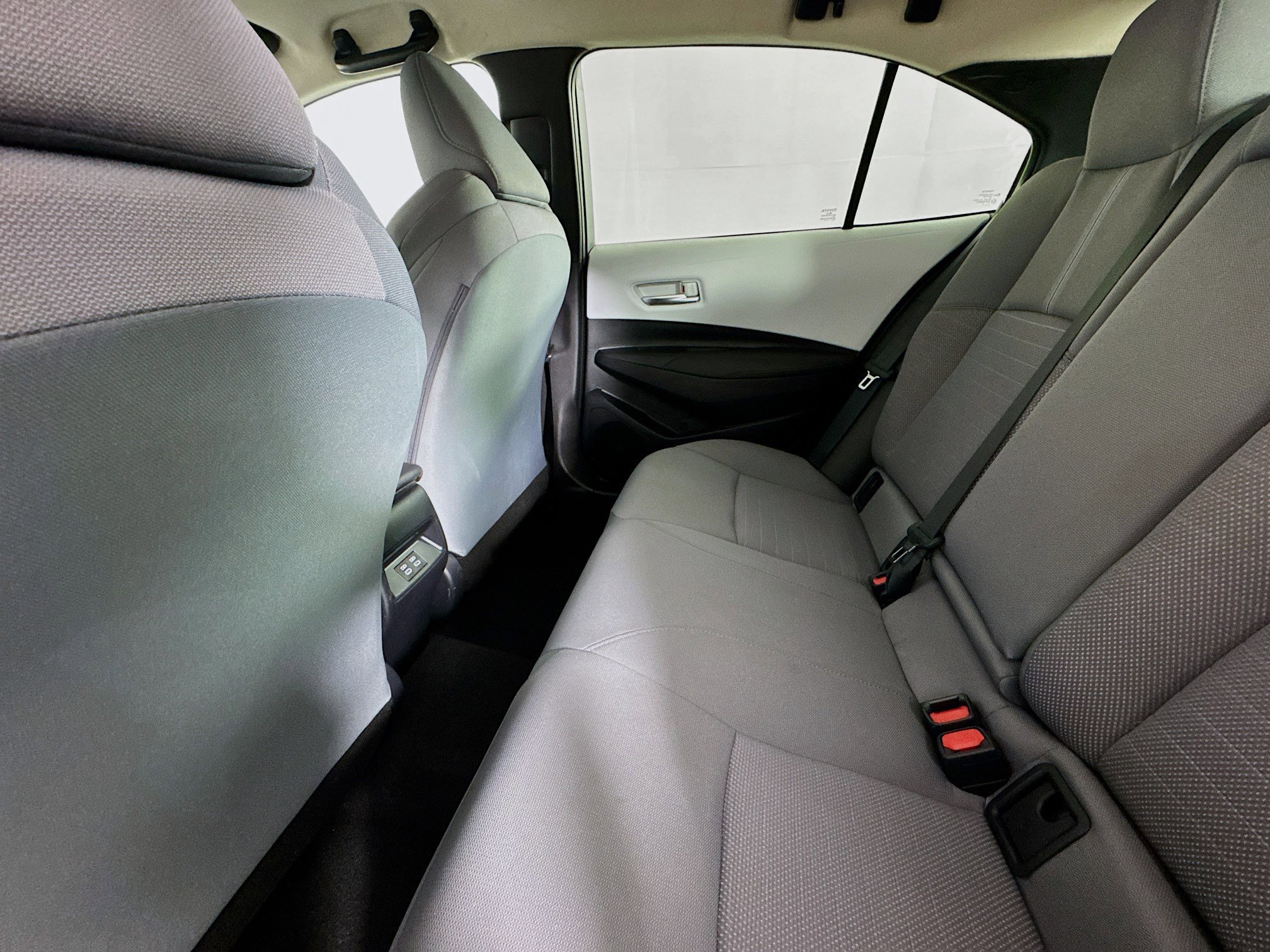 Used 2024 Toyota Corolla SE image 24