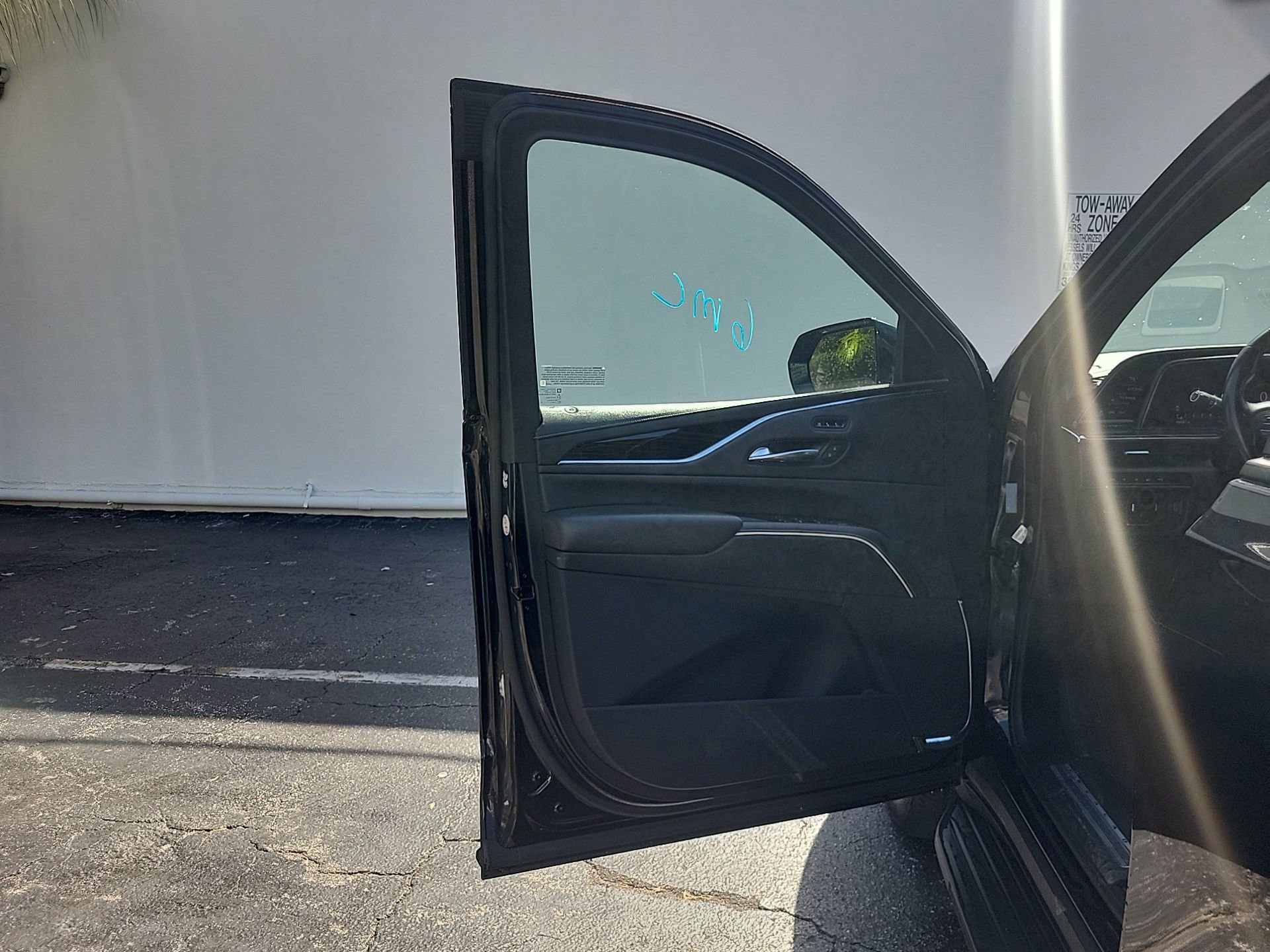 Used 2022 Cadillac Escalade ESV Sport image 23