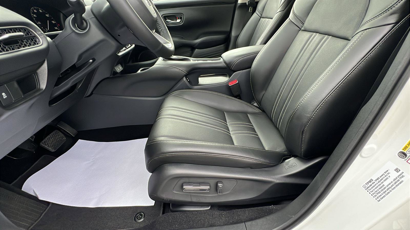 New 2026 Honda HR-V EX-L image 22