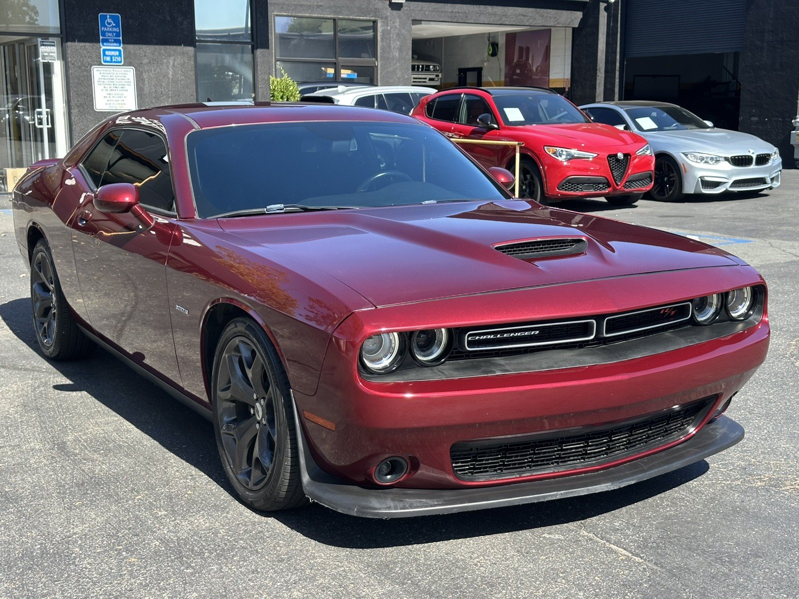 Used 2019 Dodge Challenger R/T RWD image 6