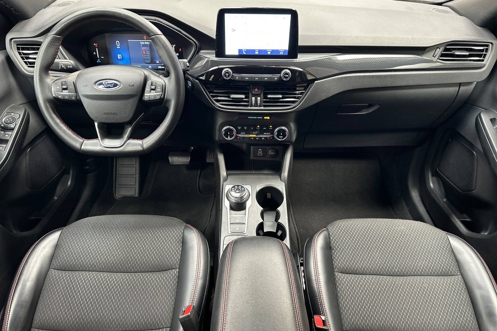 Used 2025 Ford Escape ST-Line Select AWD/4WD image 18