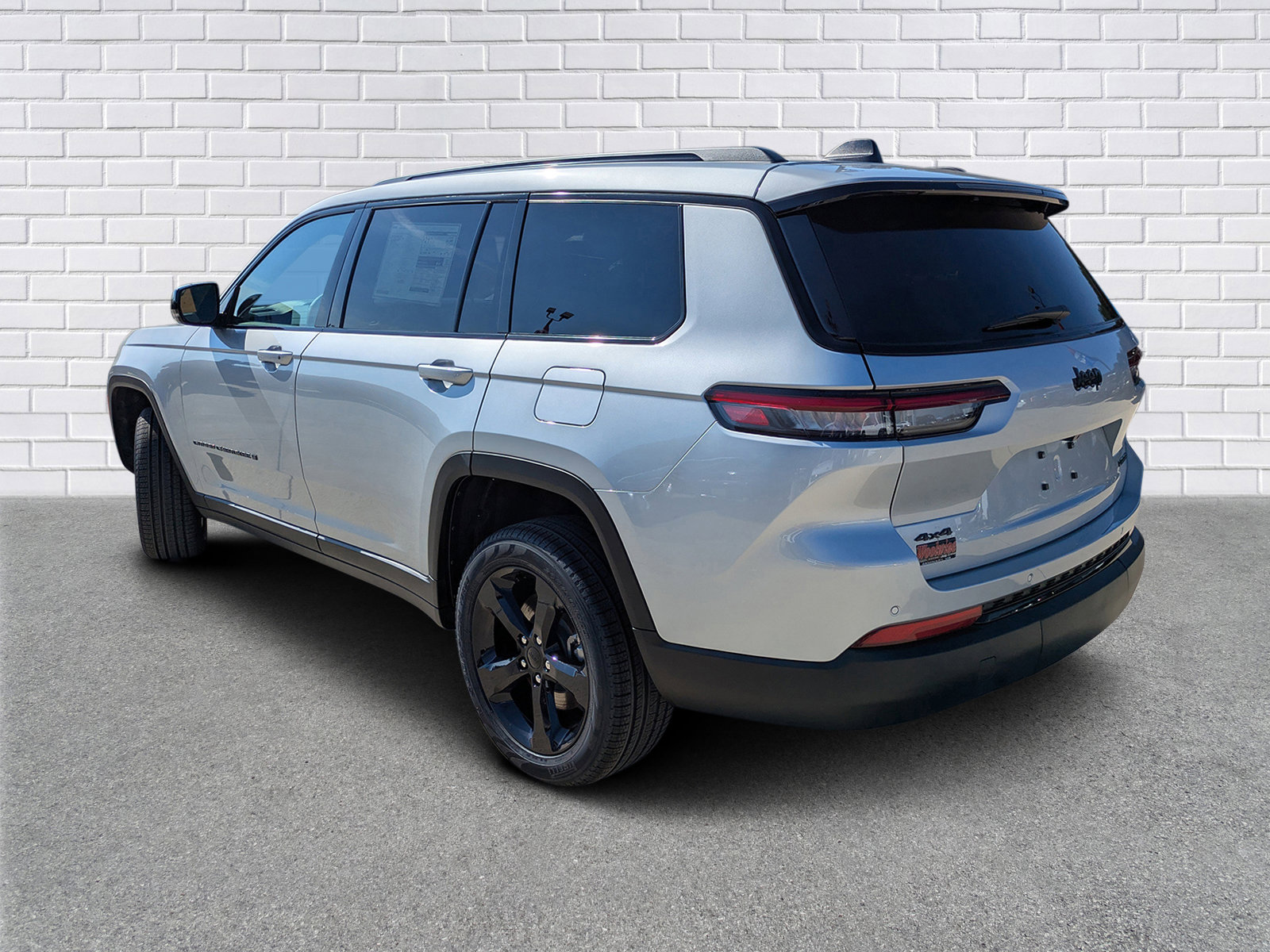 New 2025 Jeep Grand Cherokee L Limited w/ Black Appearance Package AWD/4WD image 3