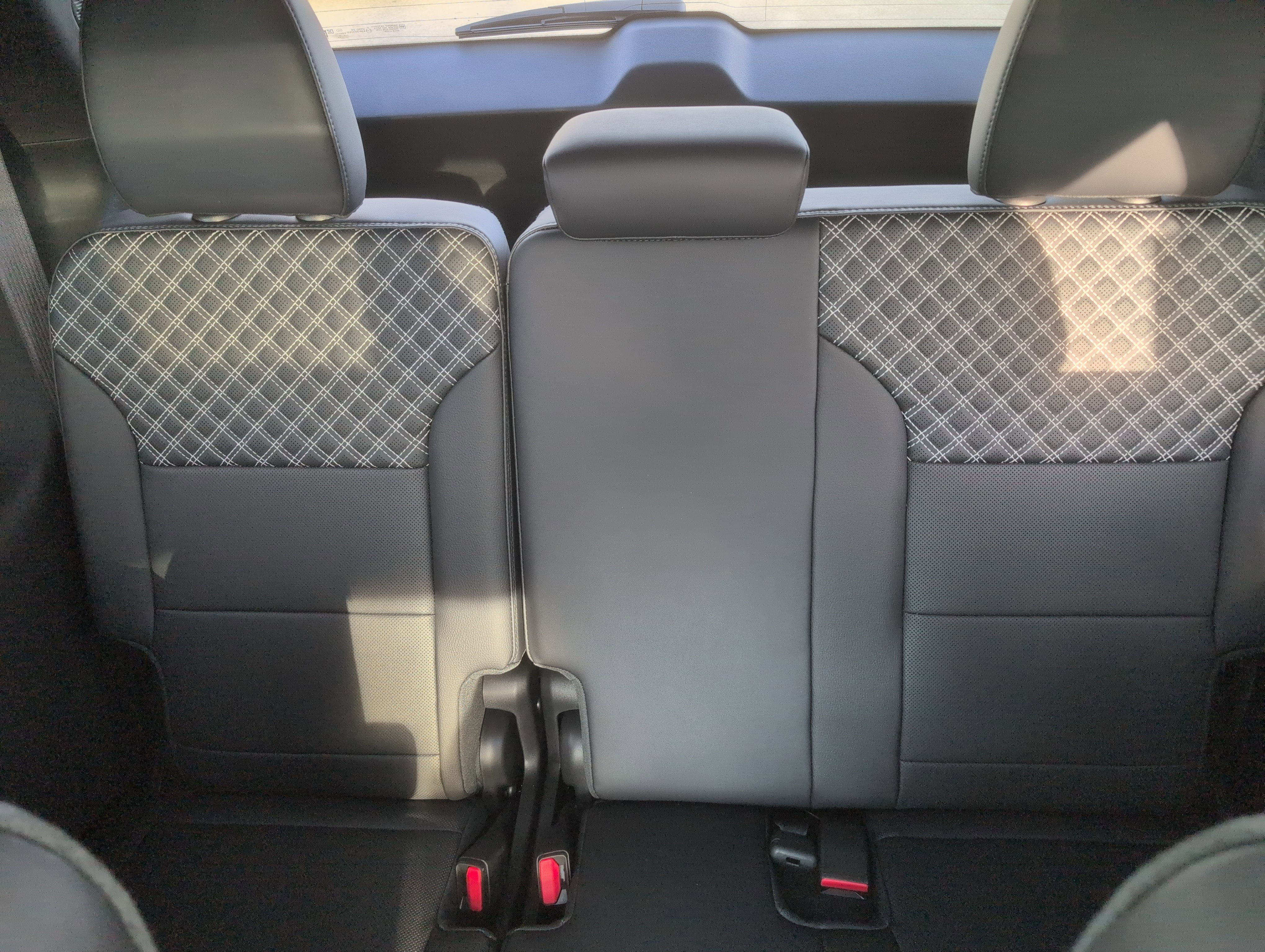 Used 2025 GMC Acadia Denali w/ Super Cruise Package image 35