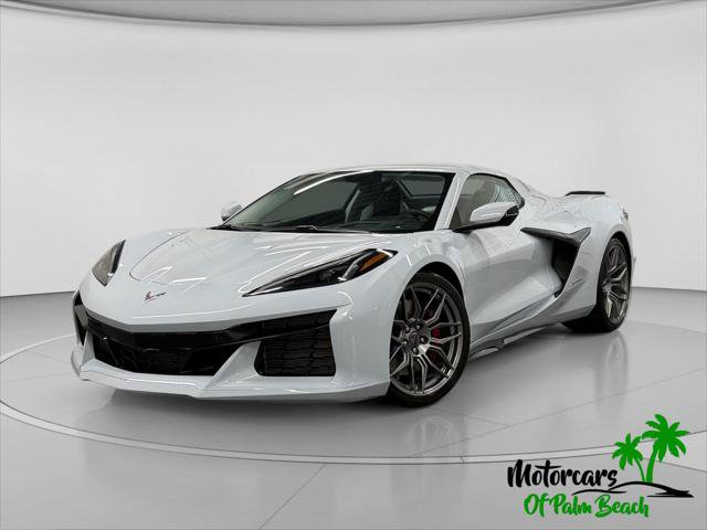 Used 2023 Chevrolet Corvette Z06 w/ Chrome Exterior Badge Package RWD image 1