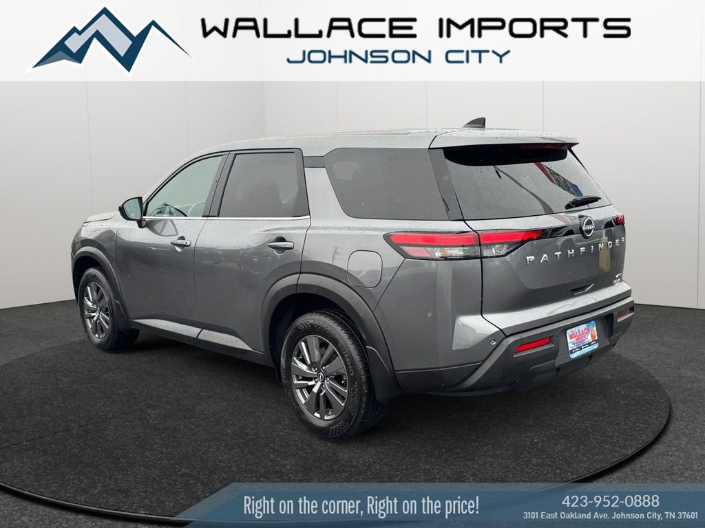 Used 2024 Nissan Pathfinder S video 3