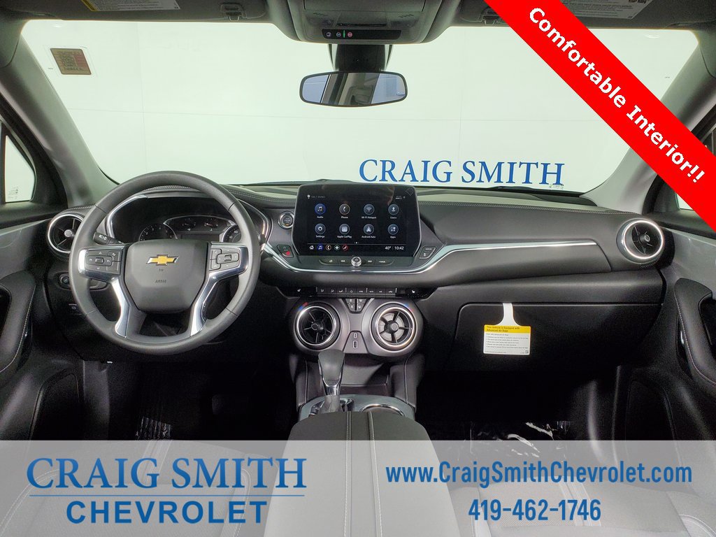 New 2025 Chevrolet Blazer LT w/ Redline Edition image 3