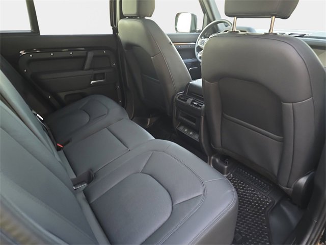 Used 2025 Land Rover Defender 110 S image 11