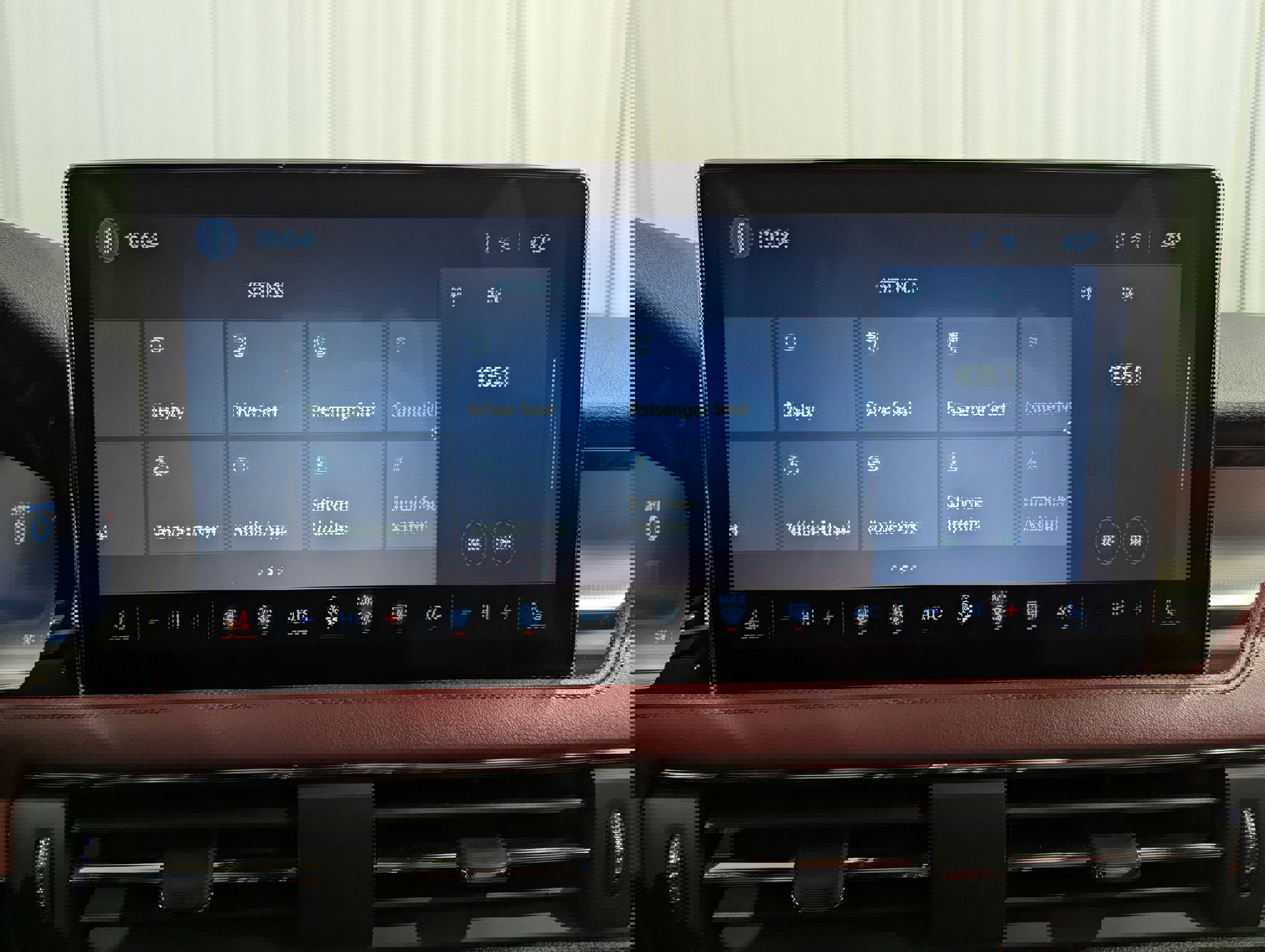 Used 2025 Lincoln Corsair Reserve AWD/4WD image 24