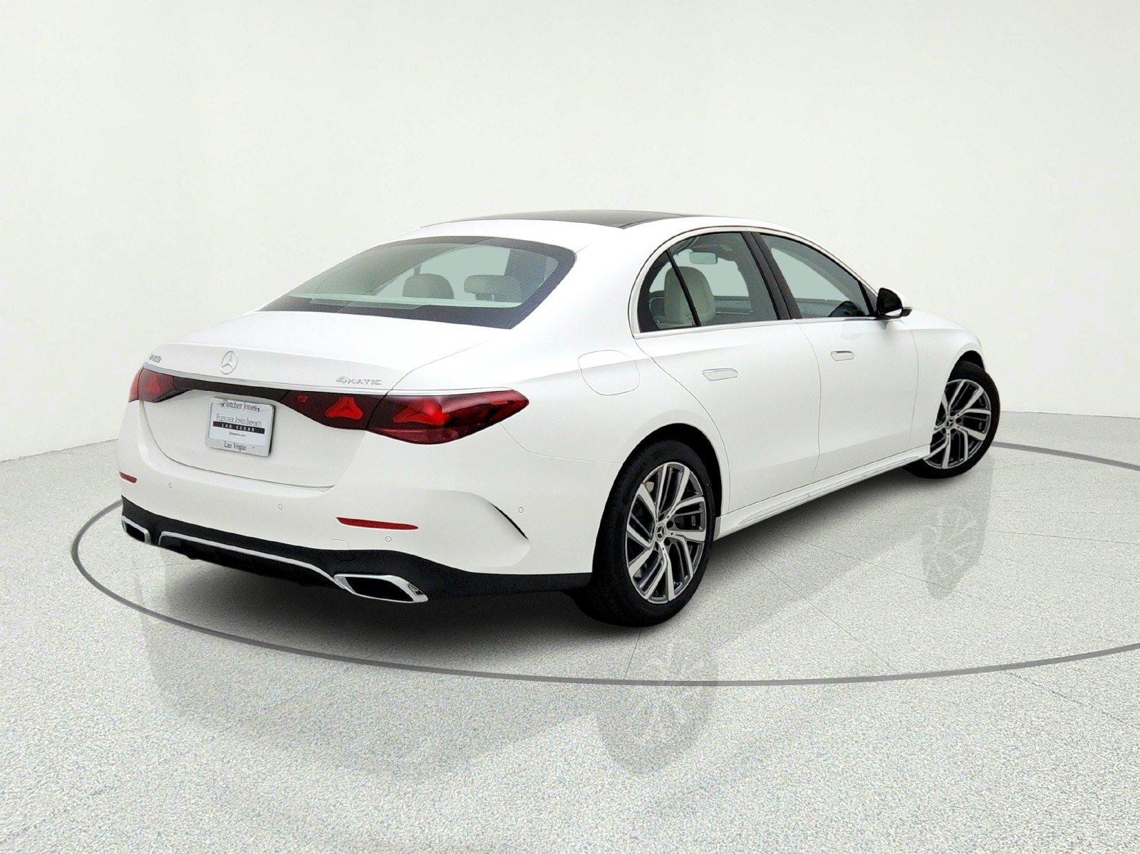 New 2026 Mercedes-Benz E 450 4MATIC Sedan image 9
