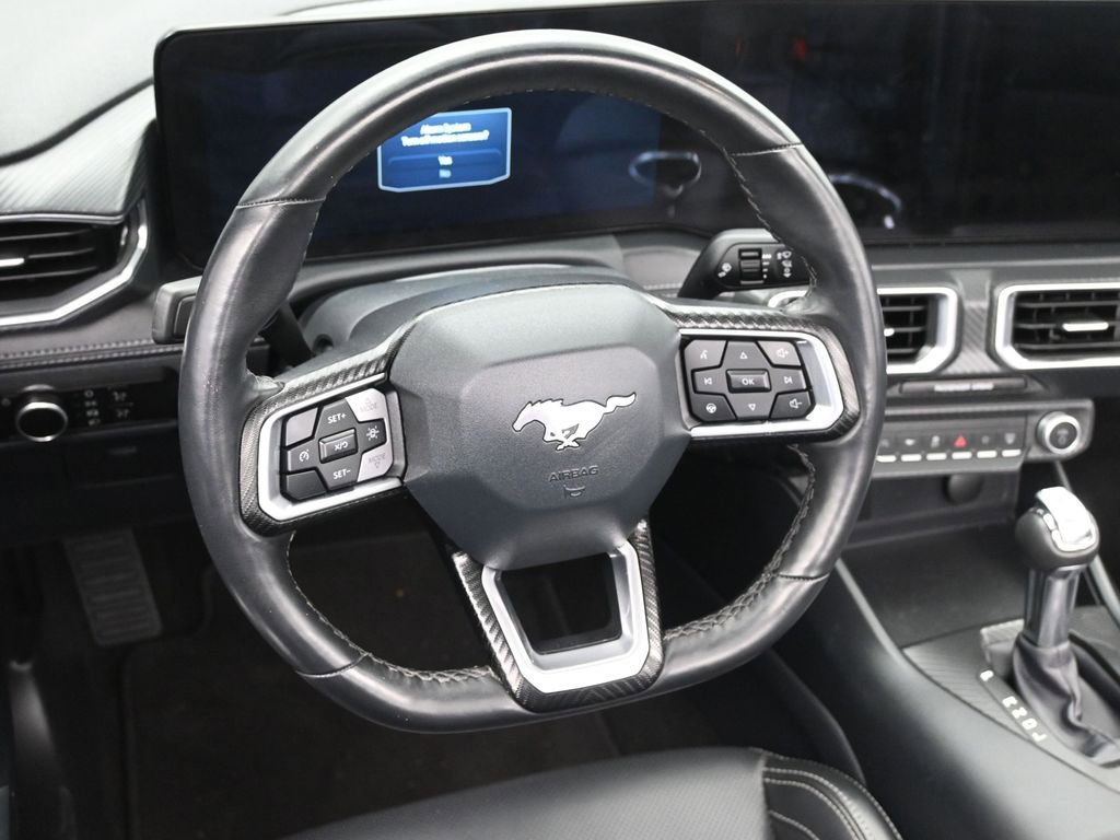Used 2025 Ford Mustang Premium image 21