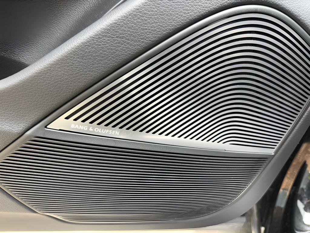 Certified 2025 Audi RS Q8 performance image 58