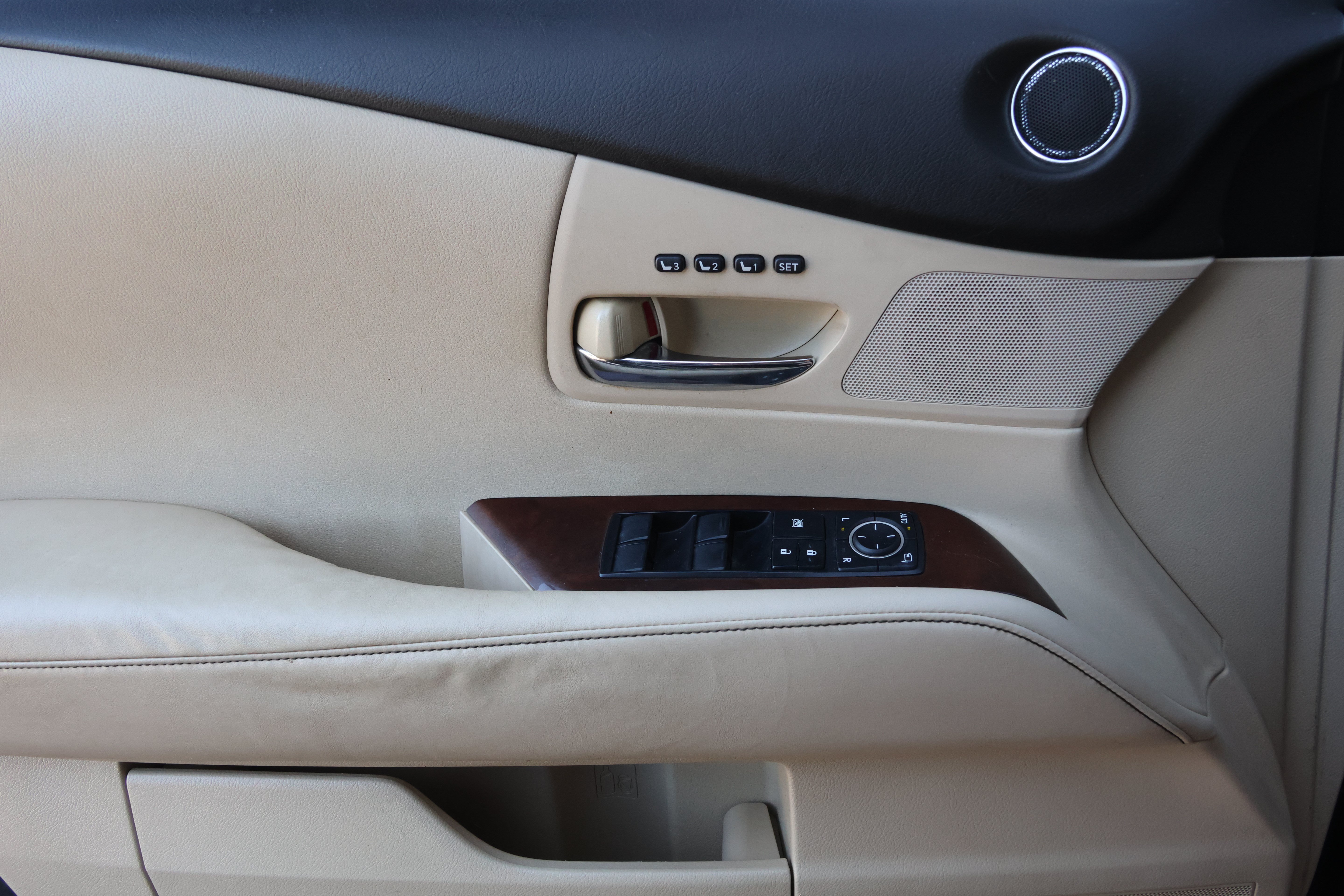 Used 2013 Lexus RX 350 AWD w/ Premium Pkg image 12