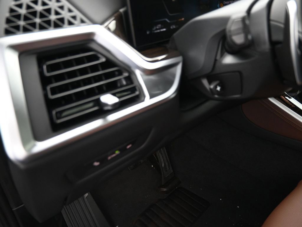 New 2026 BMW X5 xDrive50e AWD/4WD image 17