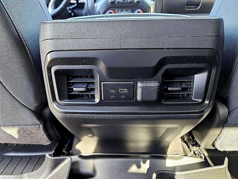 Used 2022 Chevrolet Silverado 1500 RST image 11