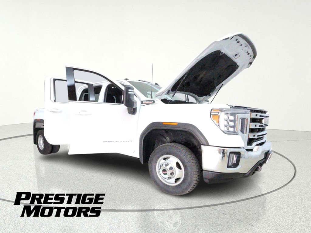 Used 2022 GMC Sierra 3500 SLE w/ SLE Convenience Package AWD/4WD image 11