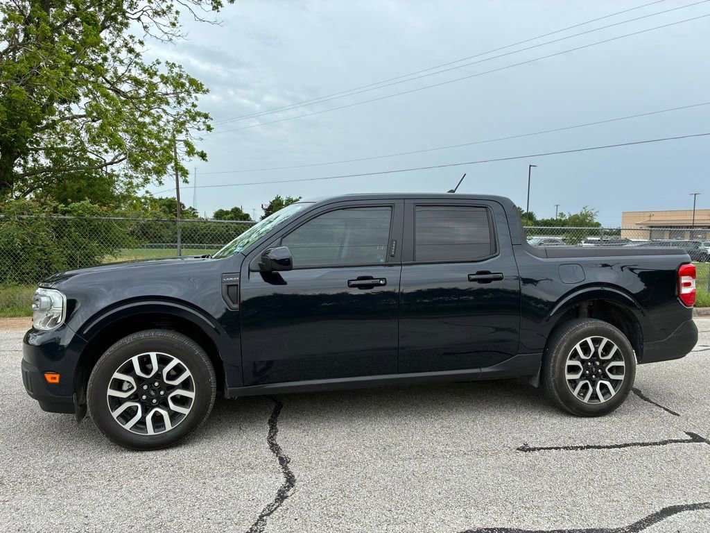 Used 2023 Ford Maverick Lariat w/ Lariat Luxury Package FWD image 2